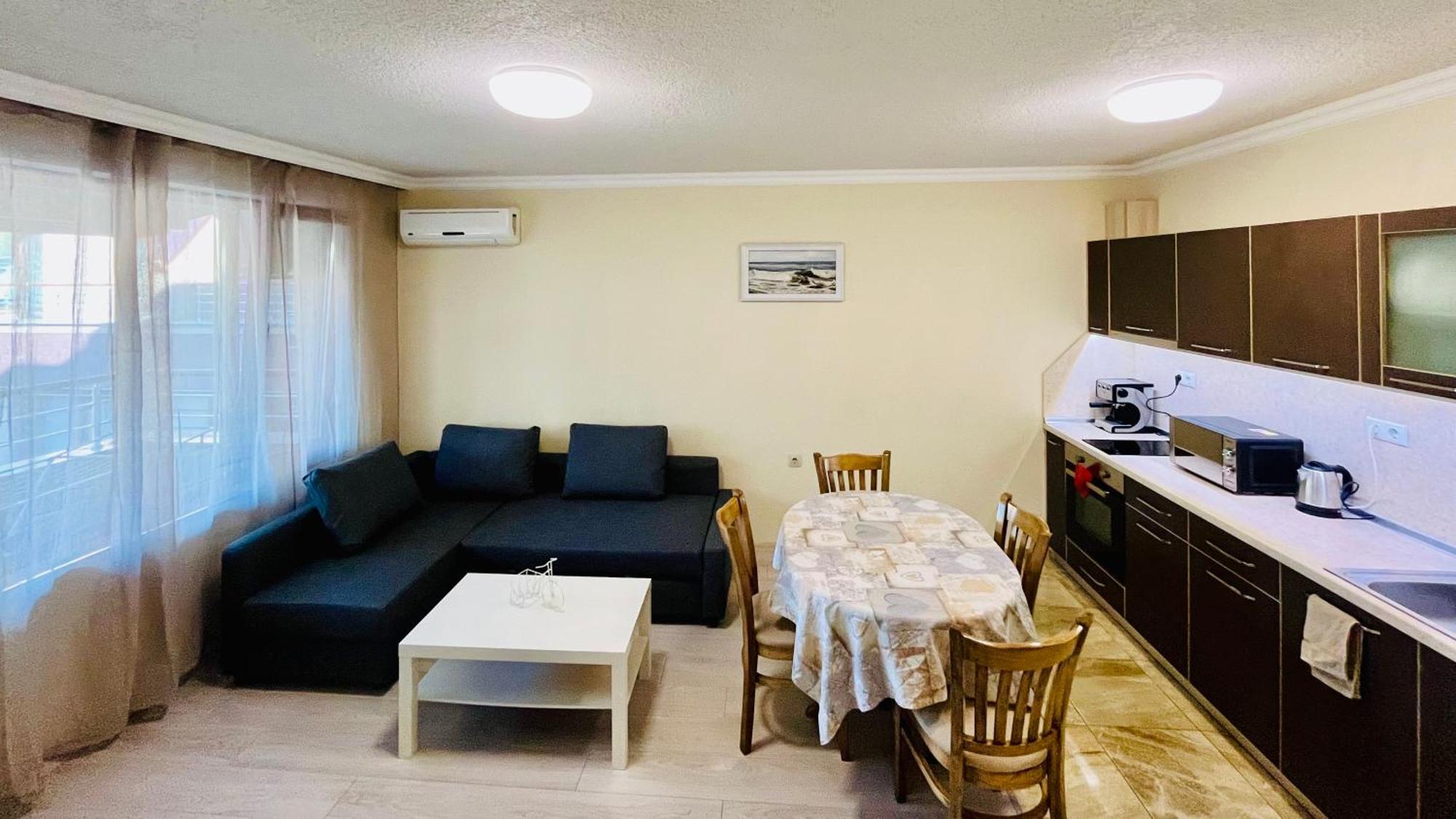 Beach Apartments Поморие Экстерьер фото