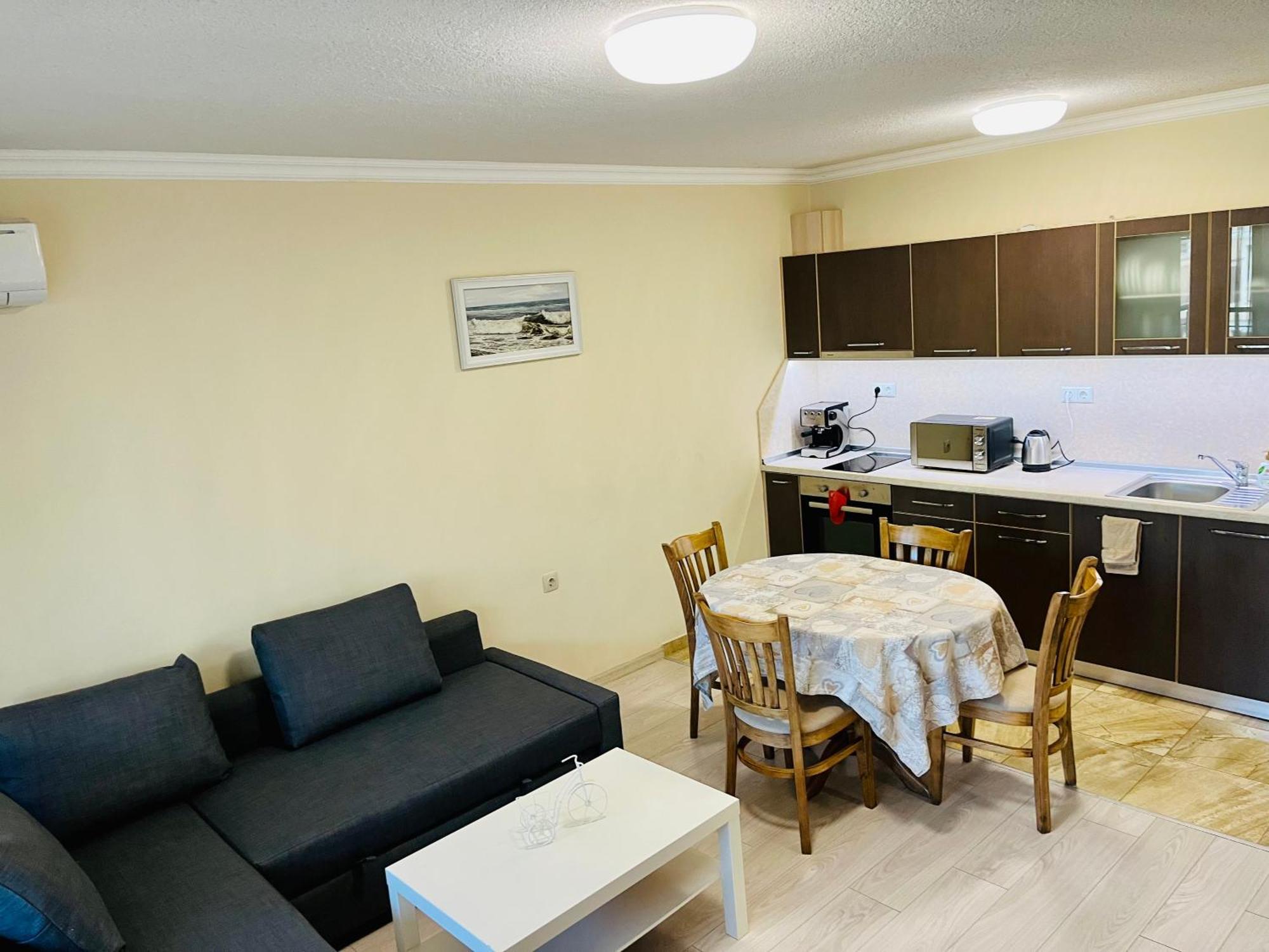 Beach Apartments Поморие Экстерьер фото