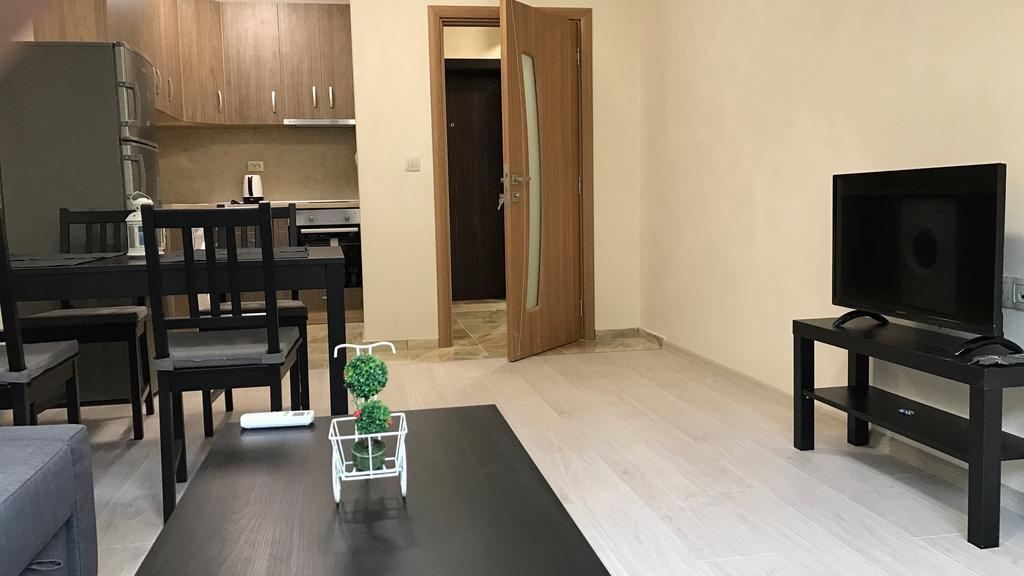 Beach Apartments Поморие Экстерьер фото